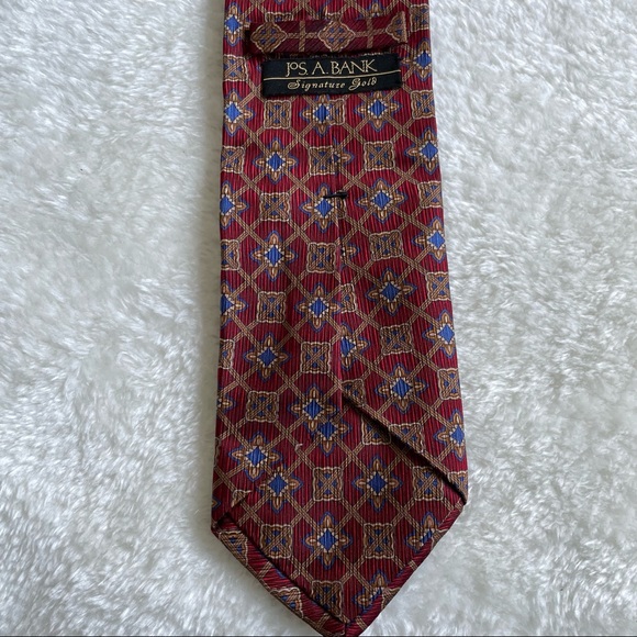 Jos. A. Bank Signature Gold Red and Blue Geometric Print Textured Silk T… - Picture 6 of 11